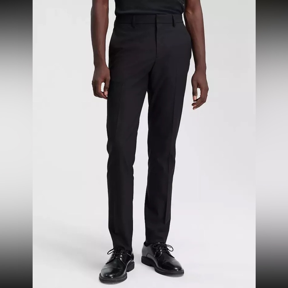 😍CALVIN KLEIN  Men's Slim Fit Performance Dress Pants Charcoal Black, 40Wx30L